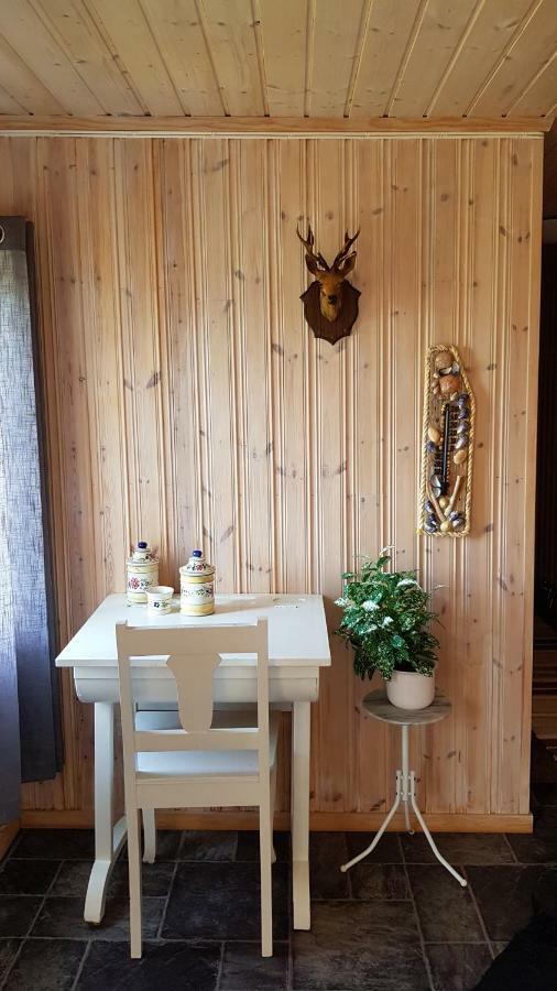Farmer Apartment Laukvik Eksteriør billede